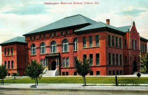 Vintage Washington Grammar School, Fresno, Cal. Postcard P174