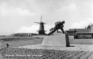 US2646 Netherlands Vlissingen Monument 4de Commando Mill Moule Statue Mill Moule