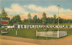 Virginia Yorktown Thomas Nelson Motel 1940s Teich linen Postcard 22-7669