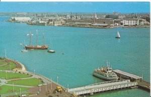 Hampshire Postcard - The Harbour - Portsmouth - Ref ZZ4701