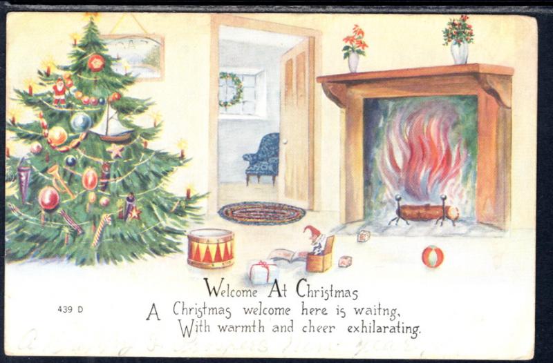 Welcome at Christmas,Fireplace,Tree Scene