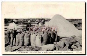 Batz sur mer Old Postcard In the salt harvesting salt marsh The bagging