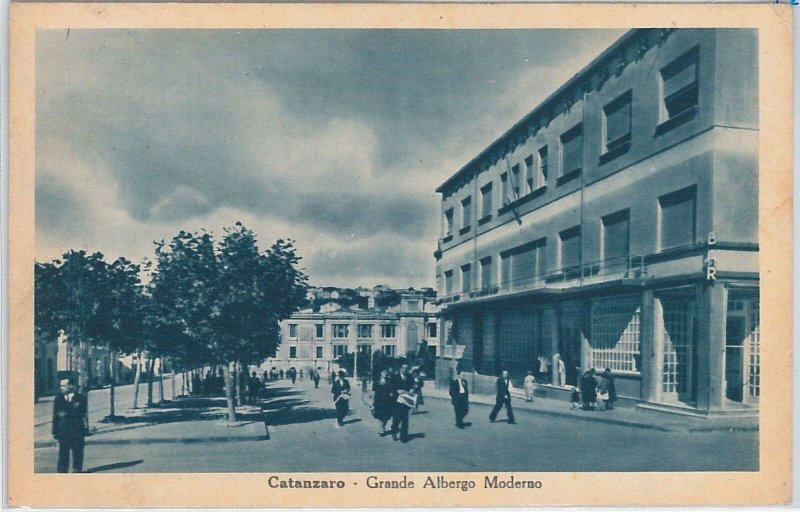 44393 vintage postcard - CATANZARO city - modern hotel-