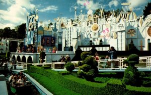 USA Disneyland Anaheim It's A Small World After All Chrome Postcard 08.76