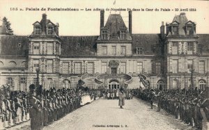 France Palais de Fontainebleau Castle Vintage Postcard 08.33