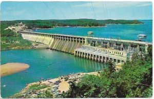 Missouri, Bagnell Dam and Lake of the Ozarks. Unused dated early 50's