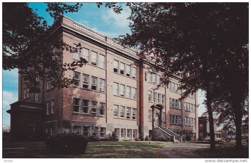 Le College Superieur St-Romuald,  Farnham,  Quebec,  Canada,  40-60s