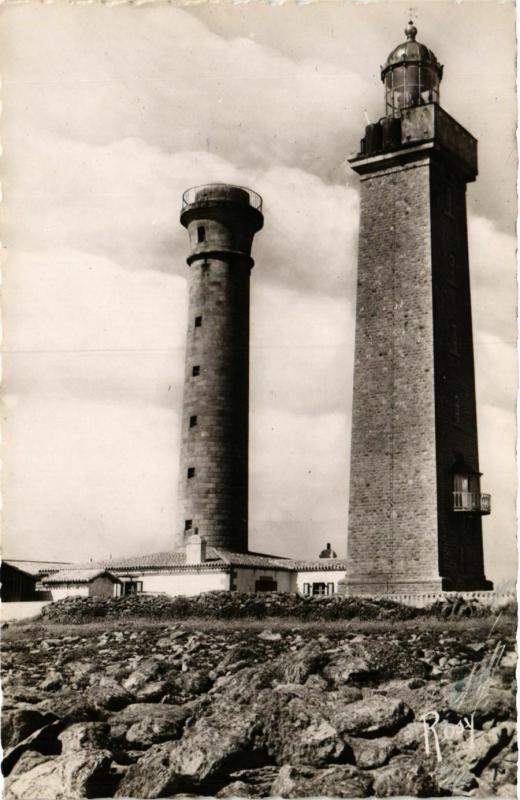 CPA AK NOIRMOUTIER Les Phares du Pilier LIGHTHOUSE PHARE (707921)