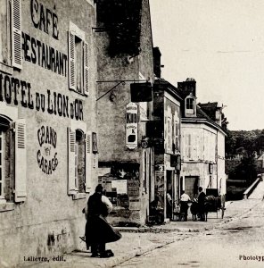 Golden Lion Hotel Cafe Cellettes France High Street 1910s Postcard PCBG12A