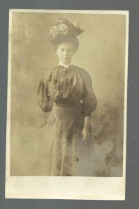 RPPC c1910 WOMAN AMPUTEE Handicap Handicapped MISSING RIGHT ARM Young Girl