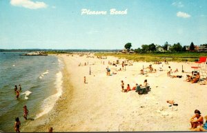 Connecticut Waterford Scene On Pleasure Beach