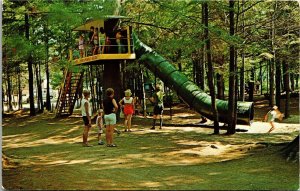 Postcard ON Bracebridge Muskoka Tree House & Slide Santa's Village 1960s S98