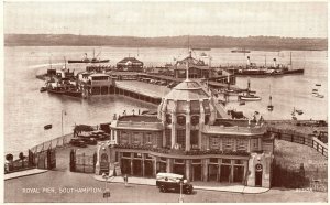 Vintage Postcard 1946 Royal Victoria Pier Southampton England United Kingdom UK