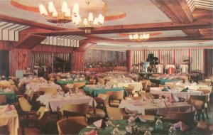 Houlton Wisconsin Holcomb's Cocktail Lounge &  Restaurant Interior Postcard