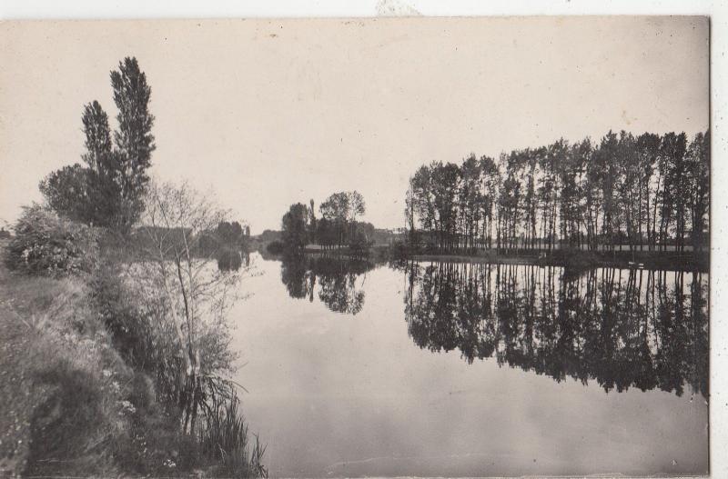 BF27378 la roche posay ravissant paysage sur la creuse  france  front/back image