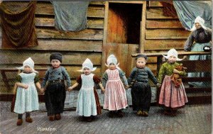 Volendam, Netherlands  DUTCH CHILDREN HOLDING HANDS  ca1910's Vintage Postcard