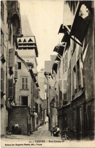 CPA TROYES - Rue Urbain IV (71869)