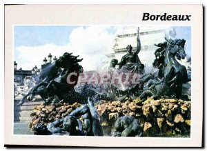 Postcard Modern Bordeaux Girnode the monuembt Girondins symbolizing the trium...