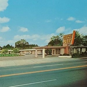 Vintage Postcard Holiday Terrace Motel Valdosta Georgia