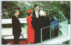 President & Patriotic~Warren Burger Swearing In Ronald Reagan~Vintage Postcard
