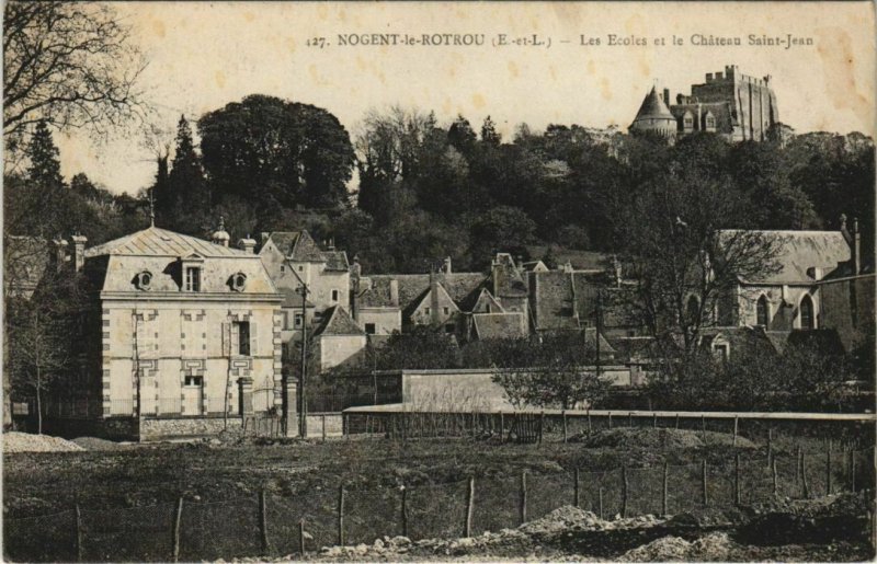 CPA NOGENT-le-ROTROU-Les Écoles et le Chateau St-Jean (28625)