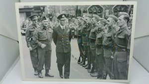 Vintage Repro WW2  Postcard King George VI inspects the Home Guard Norwich 1942