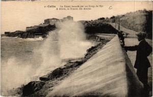 CPA CETTE - Le Stand inondé par un Coup de Mer - A droite la Montée (511175)