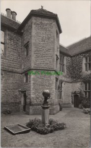 Cambridgeshire Postcard - Sawston Hall, The Courtyard  RS36984