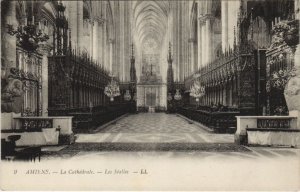 CPA AMIENS La Cathedrale les Stalles (142875)