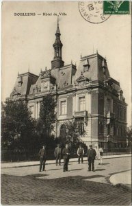 CPA DOULLENS Hotel de Ville (19066)