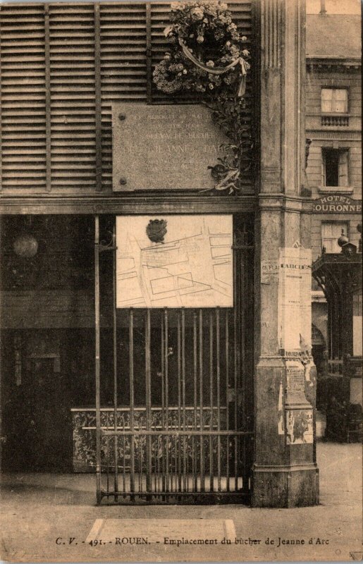 Postcard Rouen France ARC VINTAGE STREET VIEW HOTEL RPPC  