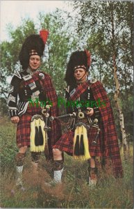 Military Postcard - Scotland - Scottish Pipers, Royal Stuart Tartan  Ref.RS30955