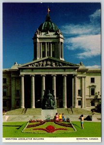 Queen Victoria Statue, Manitoba Legislative Building, Winnipeg, Postcard #2