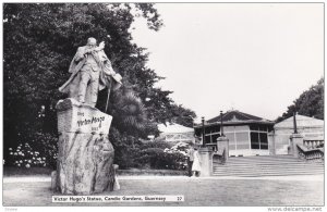 RP: GUERNSEY , C.I. , 30-50s ; Victor Hugo's Statue , Candie Gardens