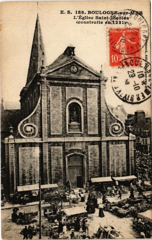 CPA BOULOGNE-sur-MER - L'Église St-Nicolas (240079)