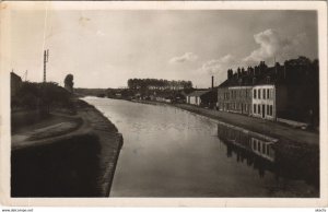 CPA BRIENON-sur-ARMANCON Le Canal de Bourgogne (1197781)