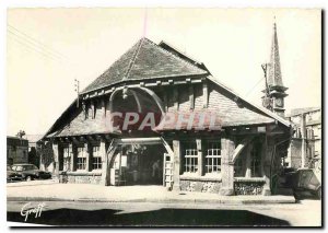 Postcard Modern Etretat Seine Maritime Le Vieux Marche