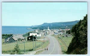 ST. EDOUARD des MECHINS, Quebec Canada ~ GASPE VILLAGE 1950s-60s Postcard