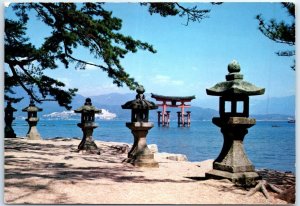 M-79657 The red Torii Gate of Itsukushima Shrine in the Inland Sea Miyajima J...