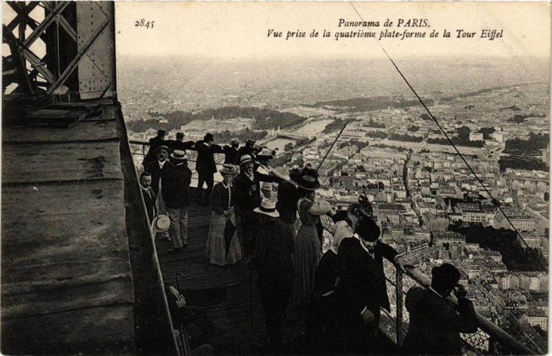 CPA AK PARIS 7e La Tour Eiffel. Quatriere Plateforme (479360)