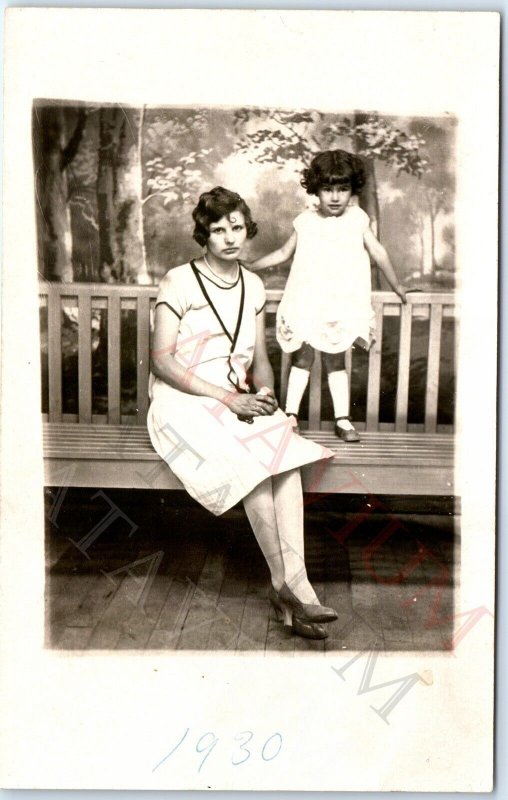 1930 Beautiful Mother Little Girl RPPC Adorable Child Real Photo Model Cute A160