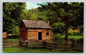 Abraham Lincoln's Boyhood Home HODGENVILLE Kentucky VINTAGE Postcard 0906