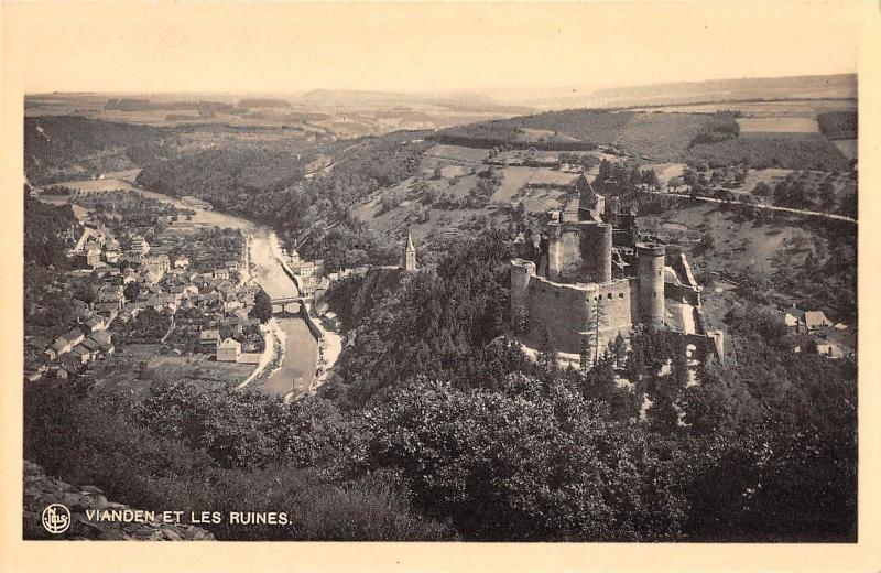 BR56075 les ruines Vianden     Luxembourg 3