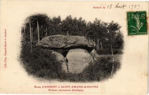 CPA Route d'Ambert a St-AMAND-R-SAVINe Dolmen (250589)