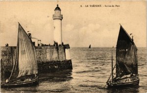 CPA Le TRÉPORT-Sortie du Port (348310)