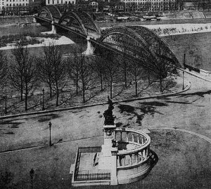 1907-15 Postcard Lyon Le Monument des Enfants du Rhone France Children Numelyo 