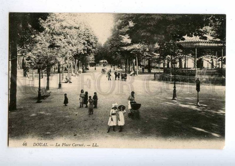 192294 FRANCE DOUAI Place Carnot Vintage postcard