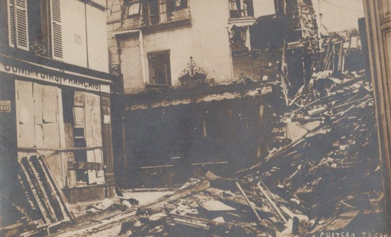 RPPC CHATEAU THIERRY FRANCE RUINS WW1 MILITARY REAL PHOTO POSTCARD (c. 1919)@@