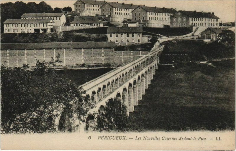 CPA Perigueux- Les Nouvelles Casernes Ardant le Picq FRANCE (1072741)