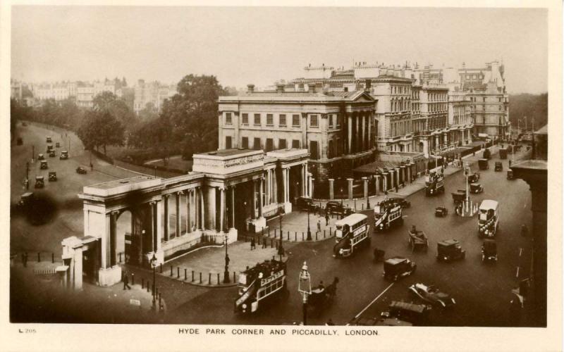 UK - England, London. Hyde Park Corner and Piccadilly    *RPPC